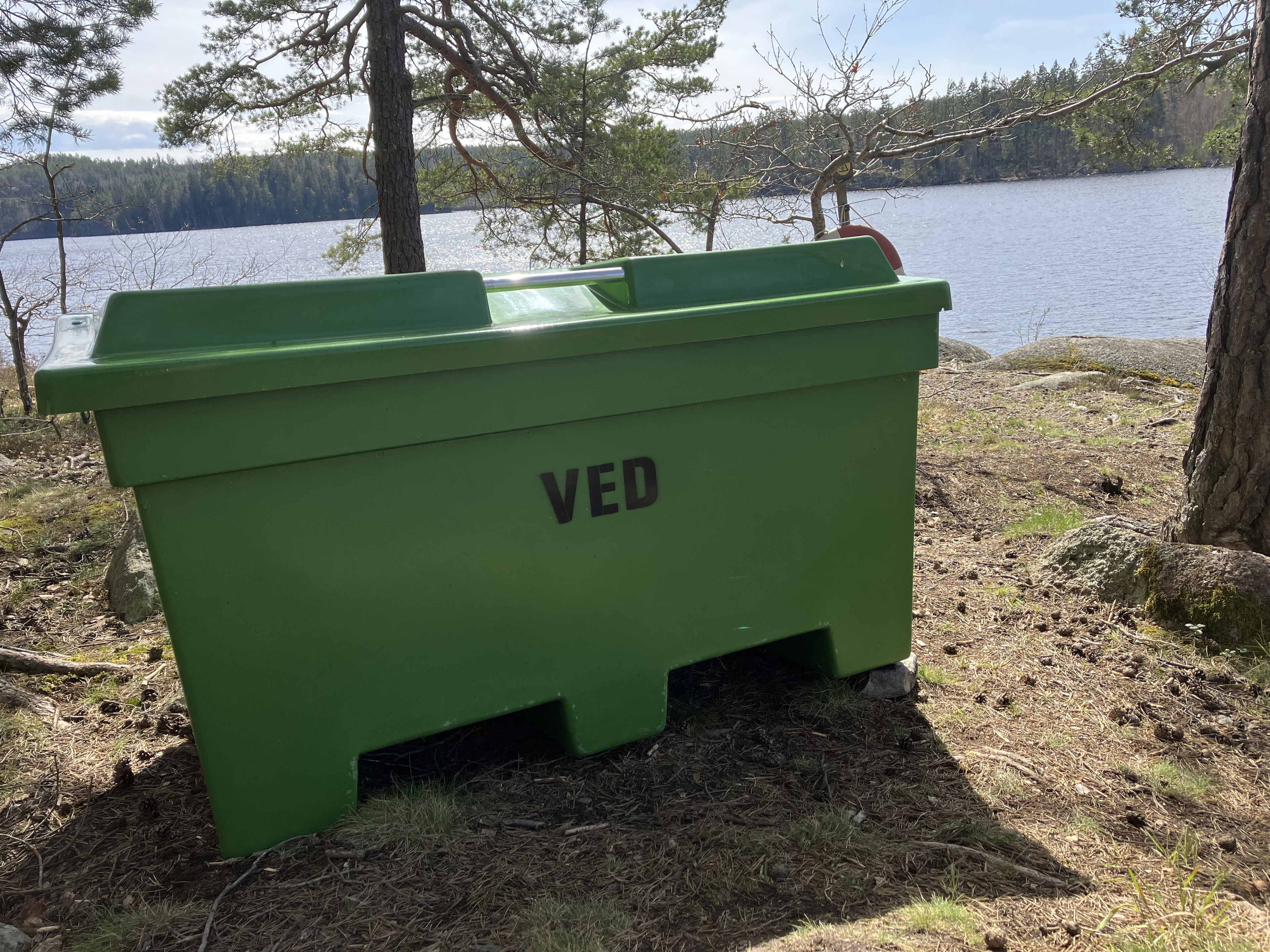 Vedlåda