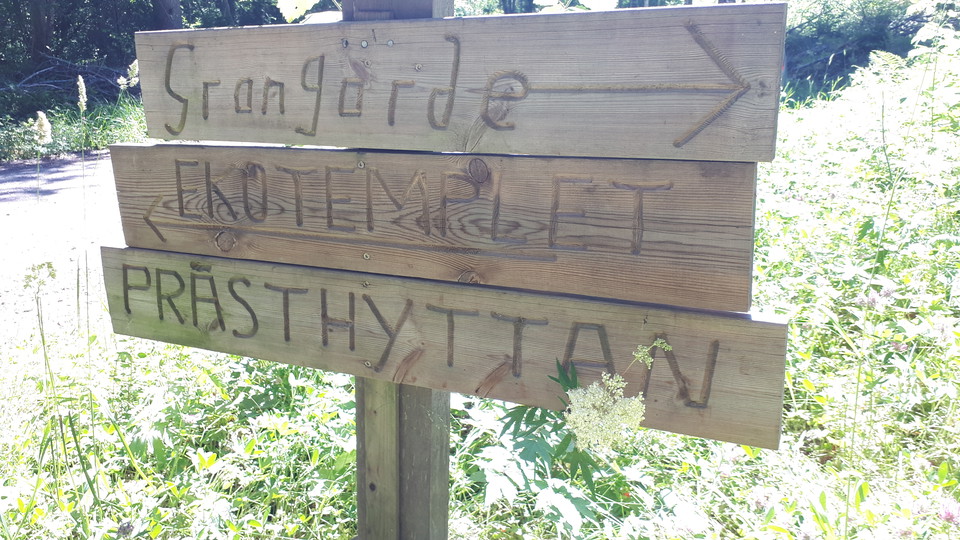 Skylten vid Ekotemplet