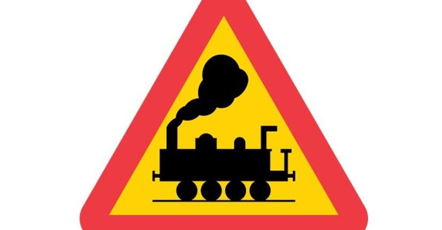 Vägmärke obevakad järnvägsövergång