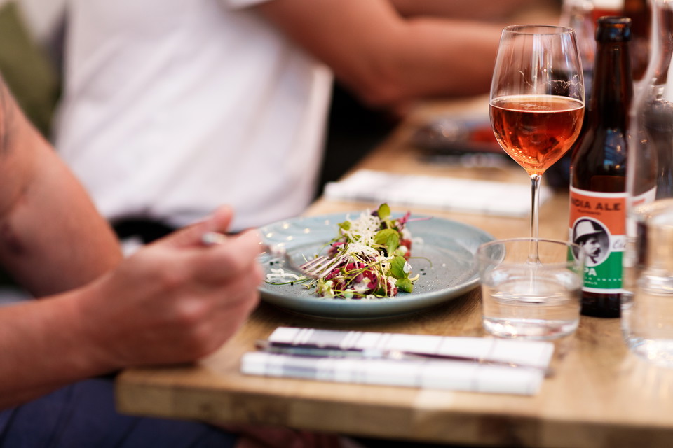 I centrala Katrineholm hittar du flera caféer och restauranger. Foto: Hanna Maxstad.