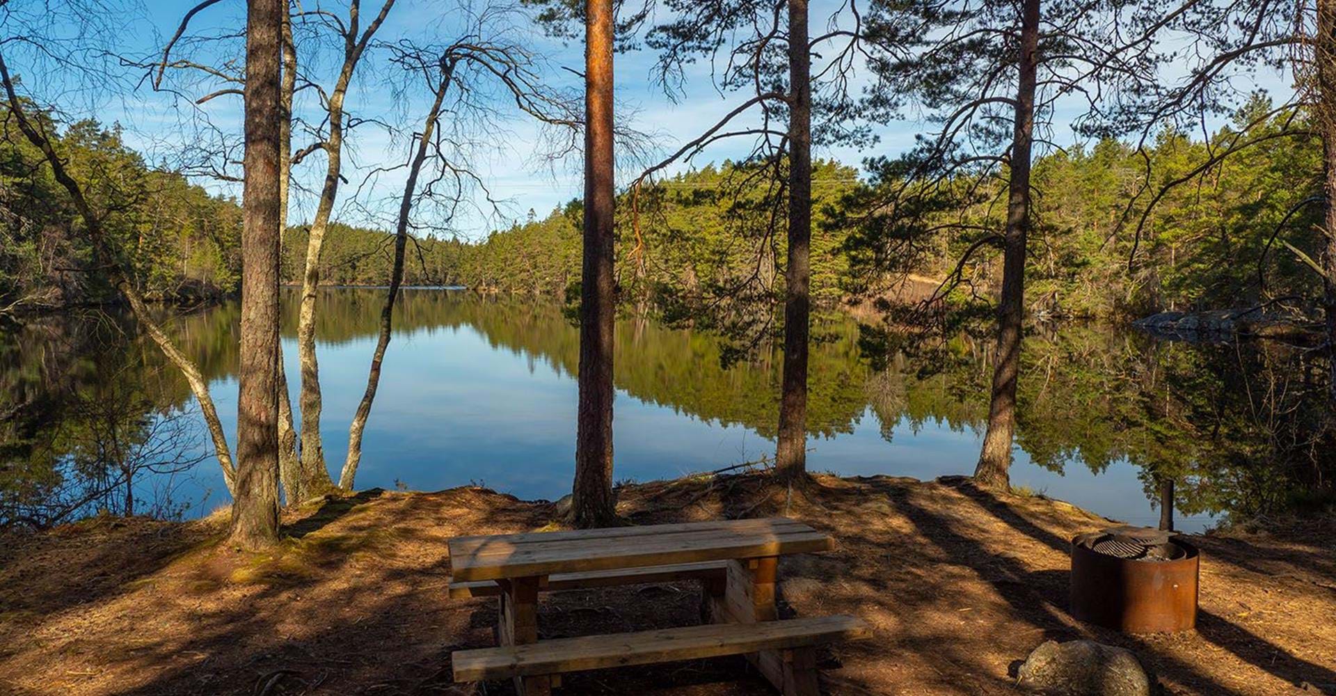 Fint belägen rastplats med grill vid Herrsjön
Anslutningsled Lillsjön-Ågelsjön
Norrköping