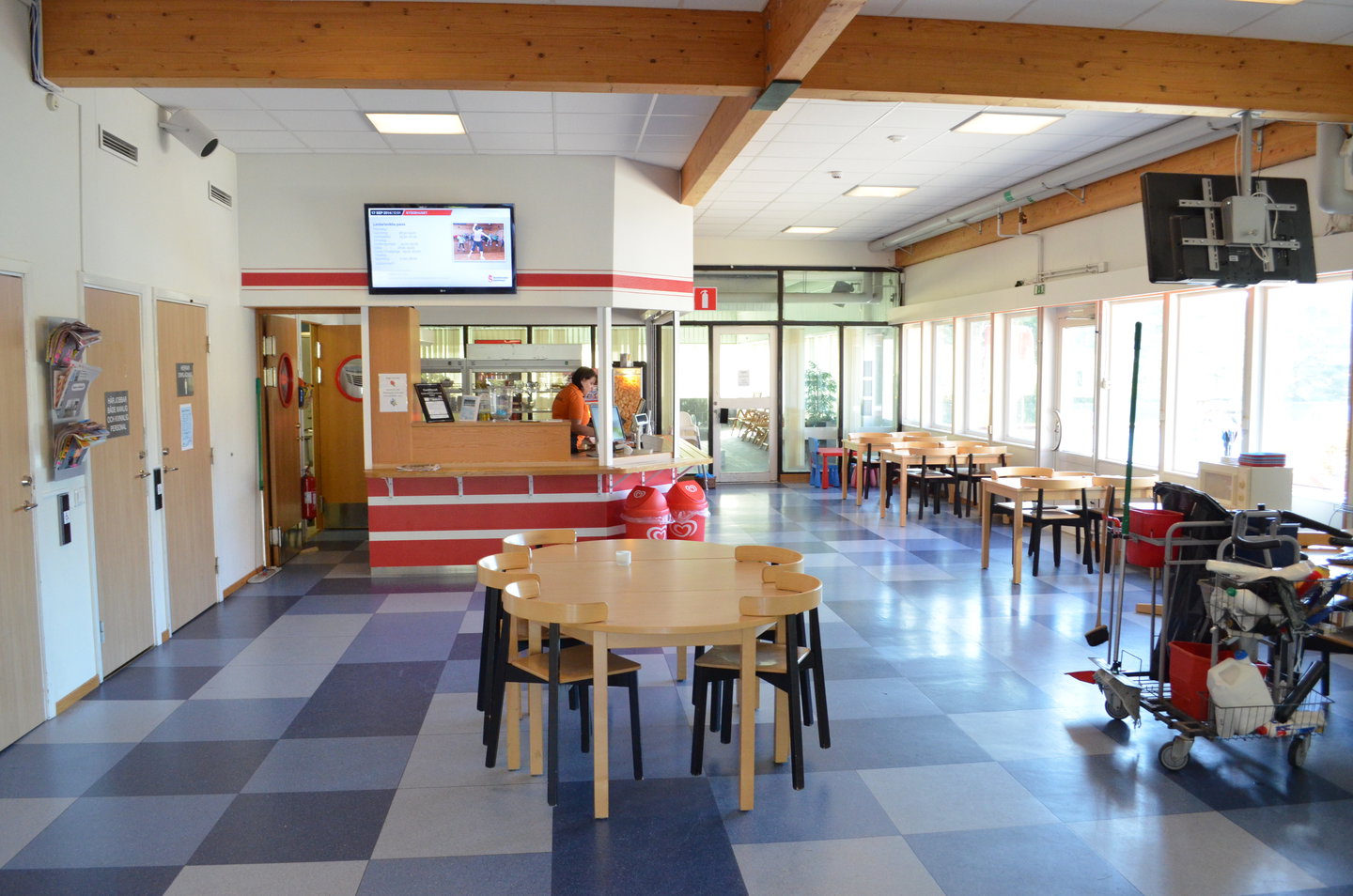 Reception med cafémöbler