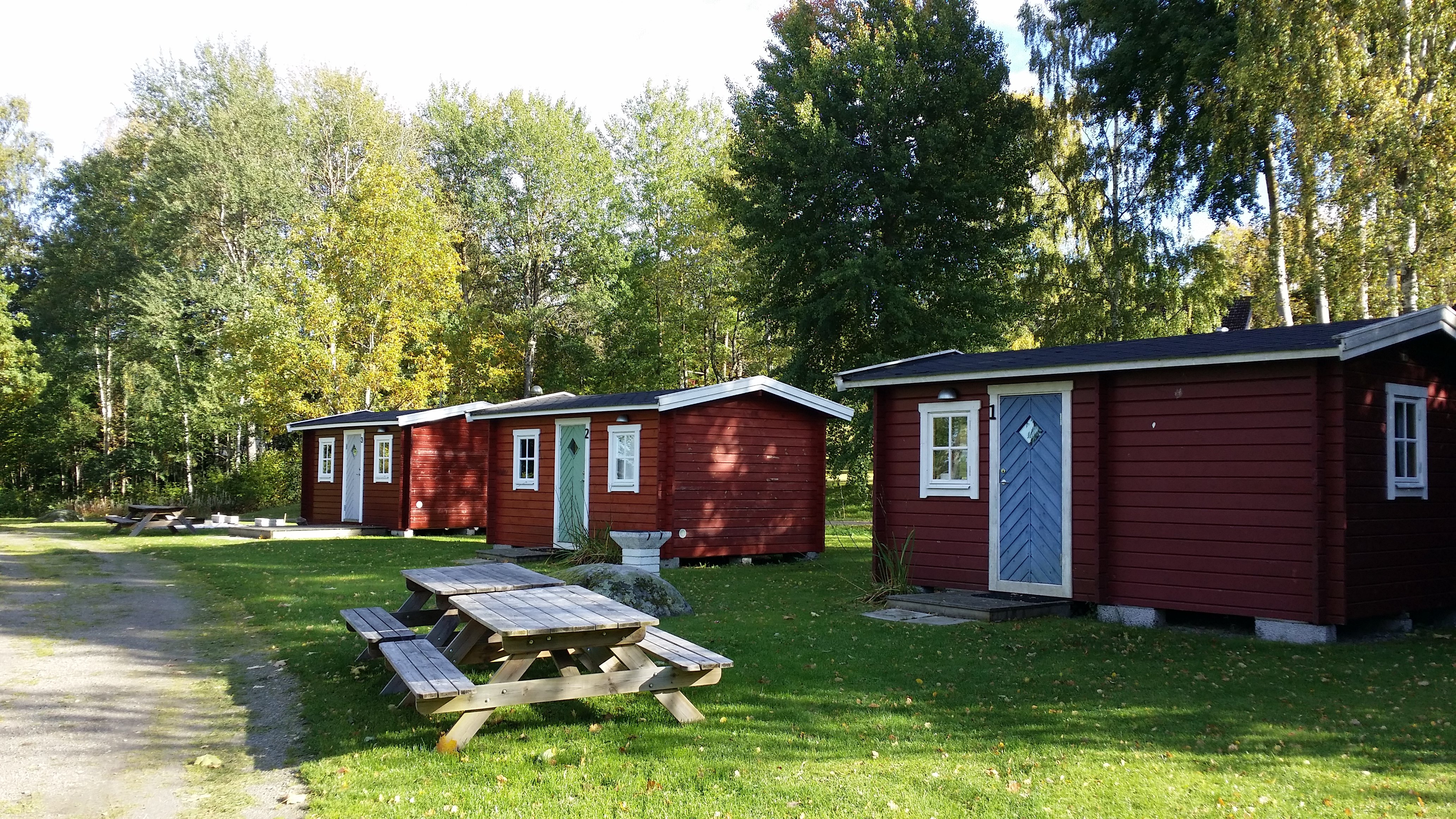 Fem campingstugor