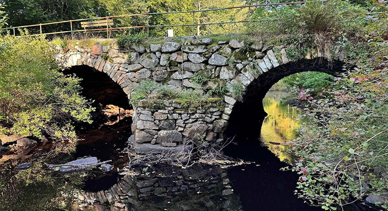 Gustav Adolfsbron i Vittsjö utmed rundslingan Vittsjön runt.