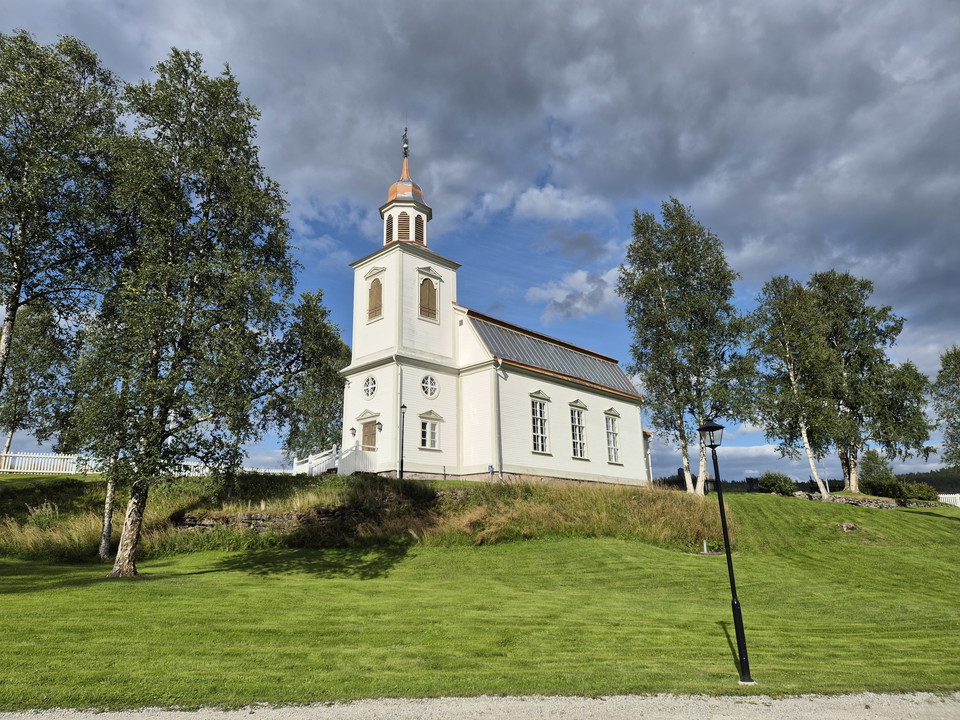 Ljusnedals kyrka