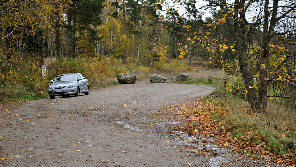 Parkering vid entré Bergaholm östra. Foto: Anna Lindblad