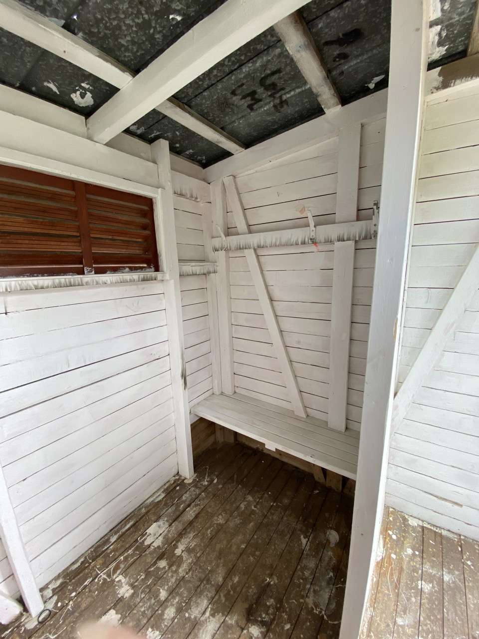 Dressing room/shelter