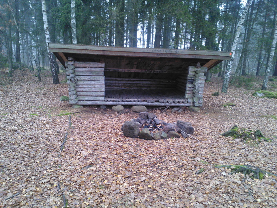 Vindskydd nära badplatsen