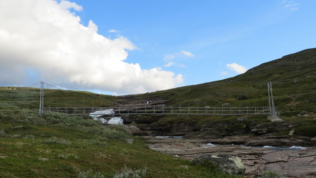 Suspension bridge Stáddájåhkå