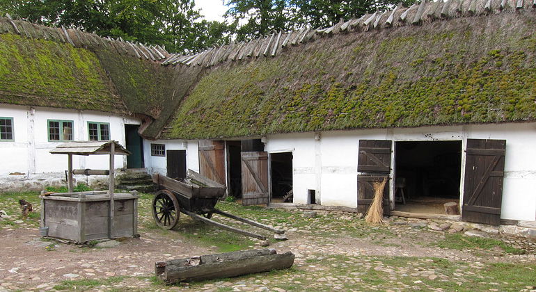 Gamlegård.