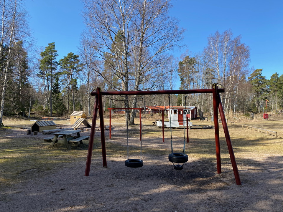 Lekplats intill badplatsen