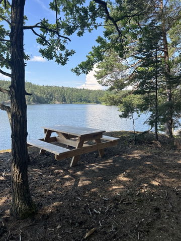 Bänkbord Insjöstigen Velasund