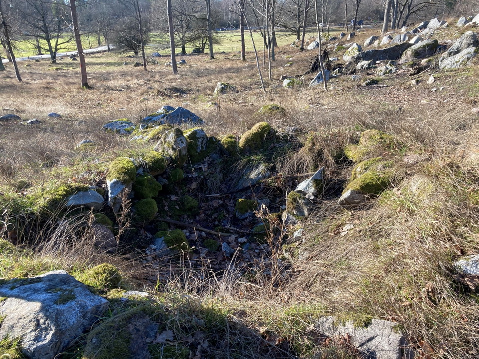 Gravfält Kaknäs.