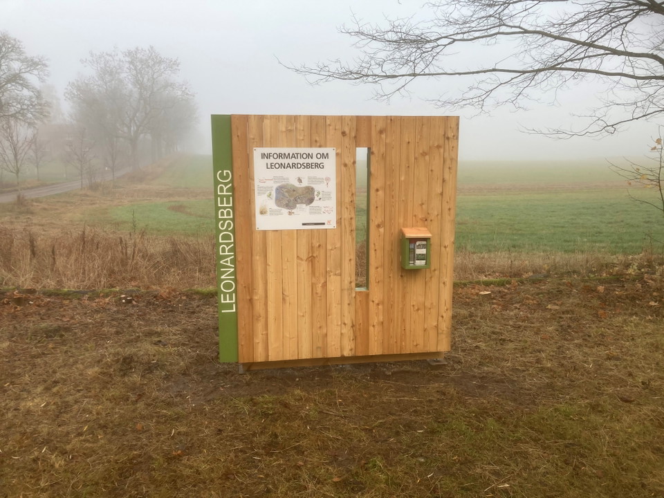 Informationstavla Leonardsberg