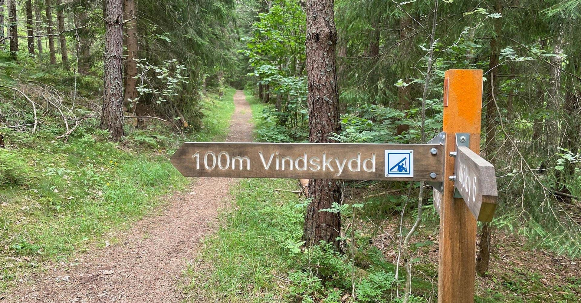 Vägvisare mot vindskyddet Hallevadet
Etapp: Bleckenstad-Lundbyvallen
Mjölby