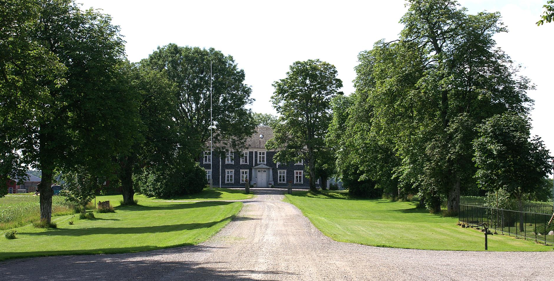 Ekholmens gård & Ekholmen Café och Gårdsbutik