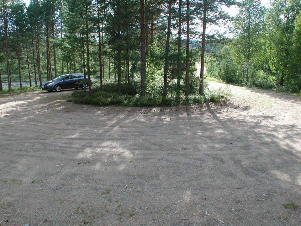 Parkeringen består av en rundslinga.