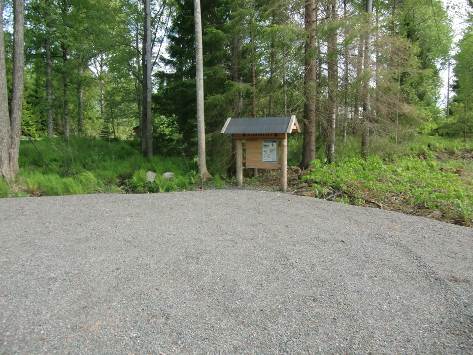 Svarthavets parkeringsplats ligger en bit söder om naturreservatet.