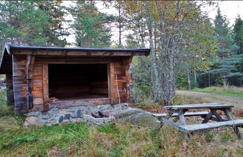 Stenkullen vindskydd.