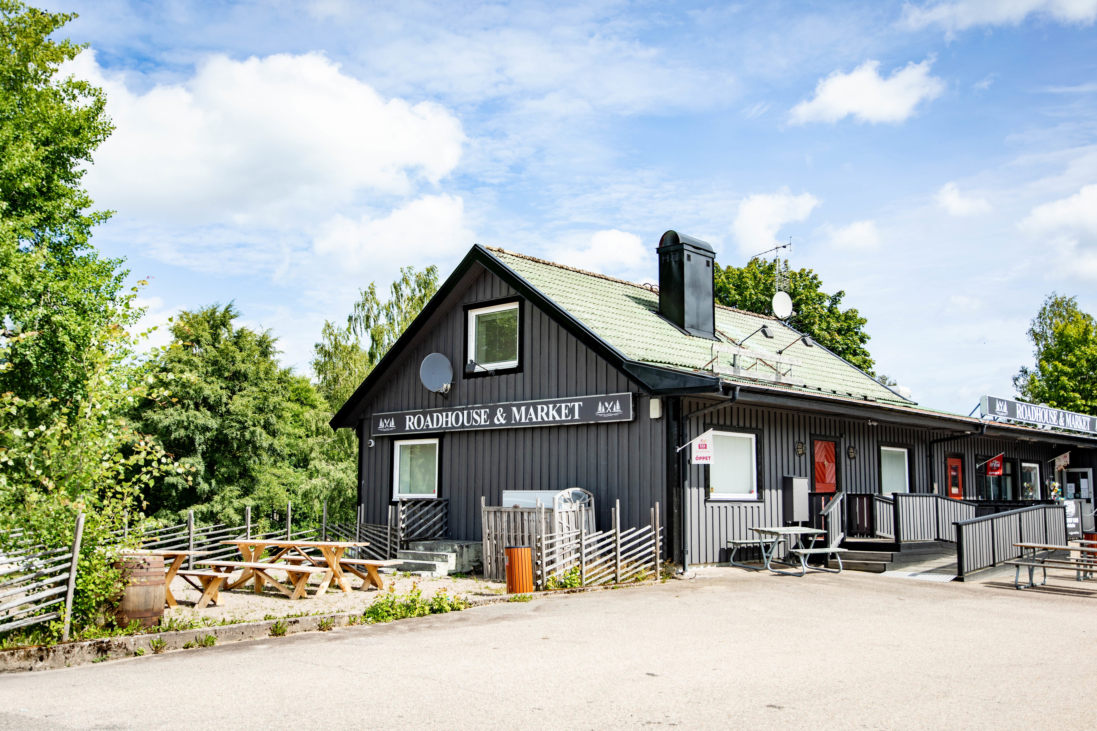 Roadhouse & Market