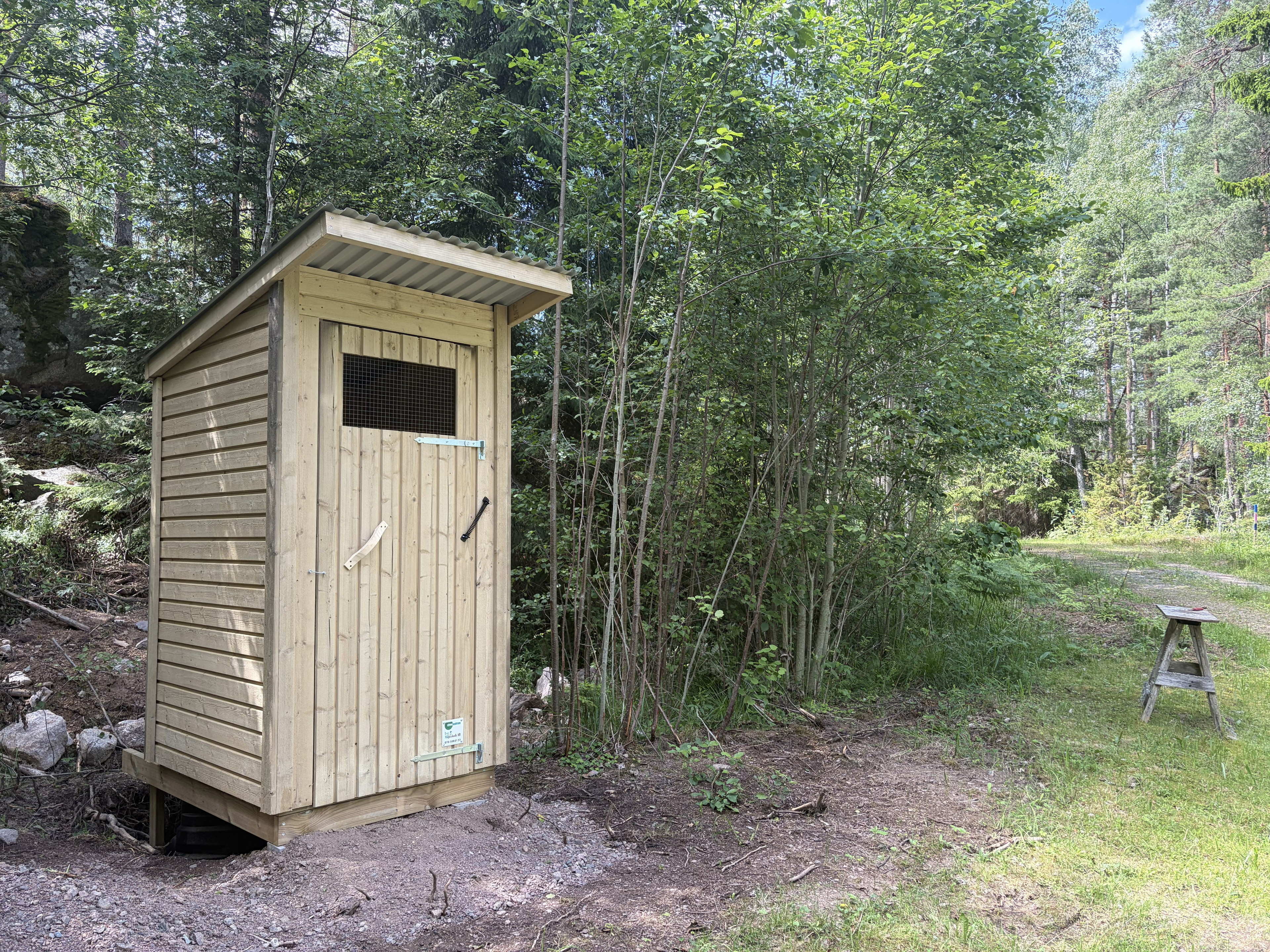 Torrtoalet vid Mörtsjön.