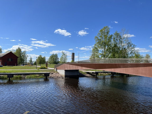 Parkbron med Stadsparken i bakgrunden