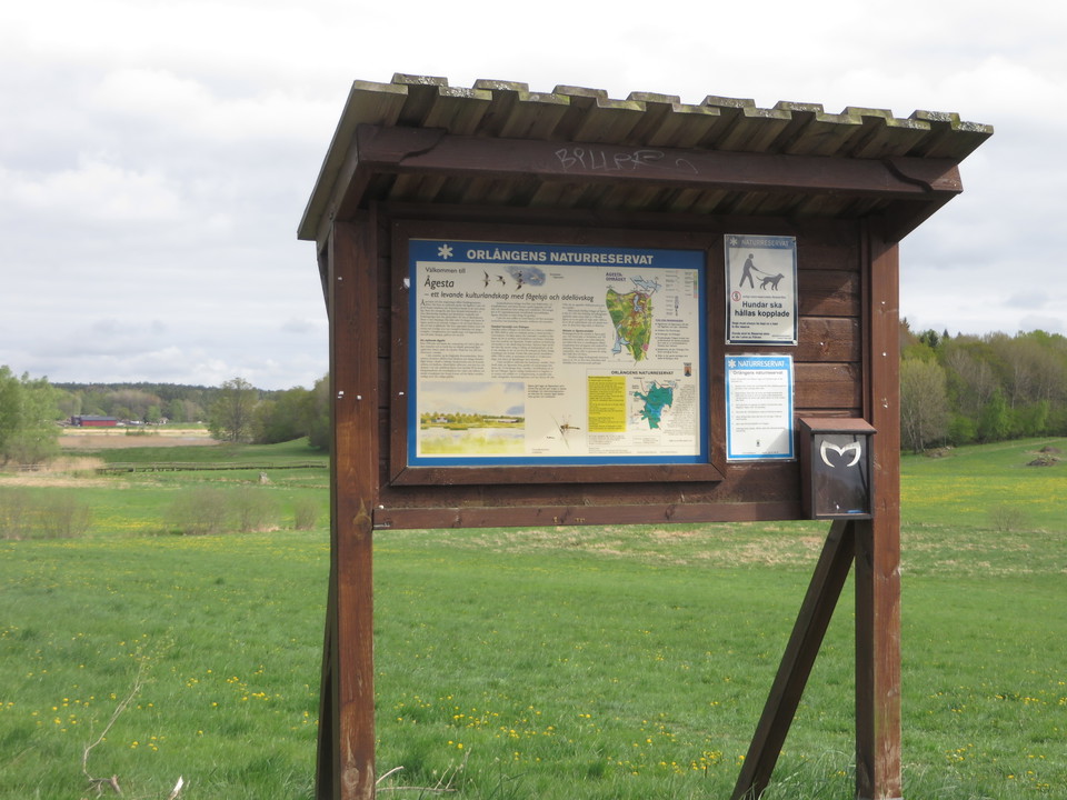 Naturreservatsskylt vid Ågestavägen